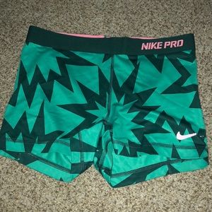 nike pros